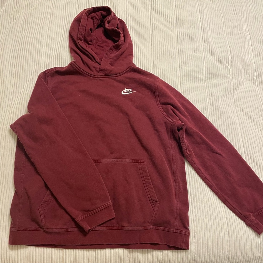 Boy’s burgundy Nike hoodie, size XL